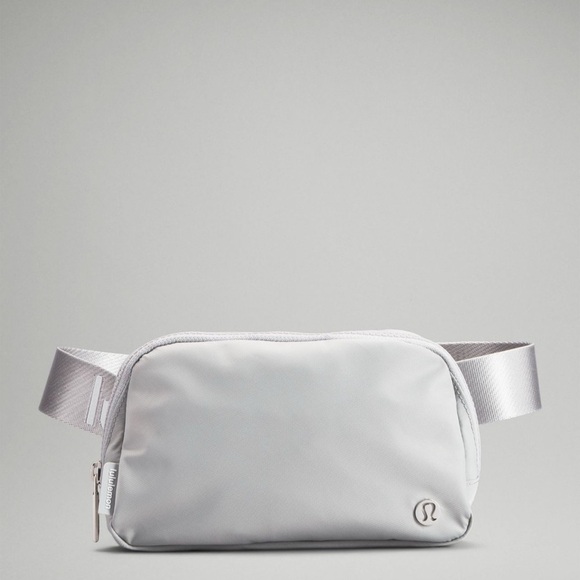 LULULEMON Everywhere Belt Bag Logo Gray 1L - Picture 1 of 6